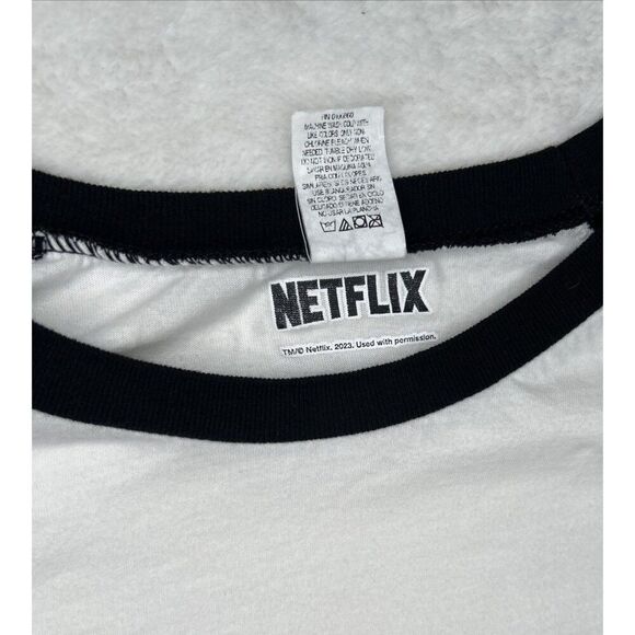 Netflix Stranger Things Hell Fire Club Long Sleeve Shirt Adults Large - Picture 3 of 8